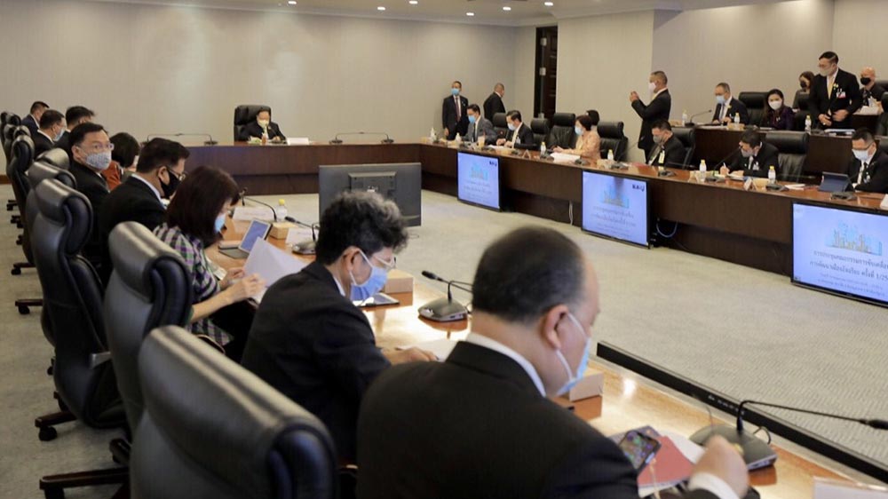 พลเอกประวิตร นั่งหัวโต๊ะประชุมนัดแรก เร่งตั้งคณะอนุกรรมการฯ พร้อมเดินหน้าสมาร์ทซิตี้