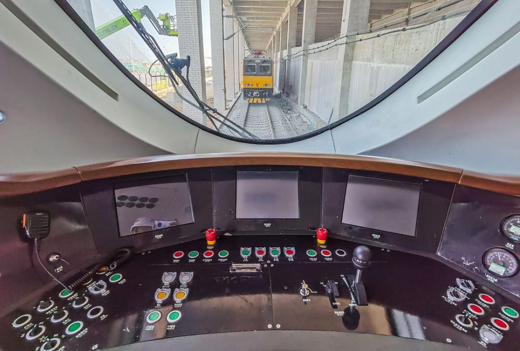 รถไฟฟ้าความเร็ว 160 กม./ชม. ขบวนแรกของอ่าวกว่างตง-ฮ่องกง-มาเก๊า