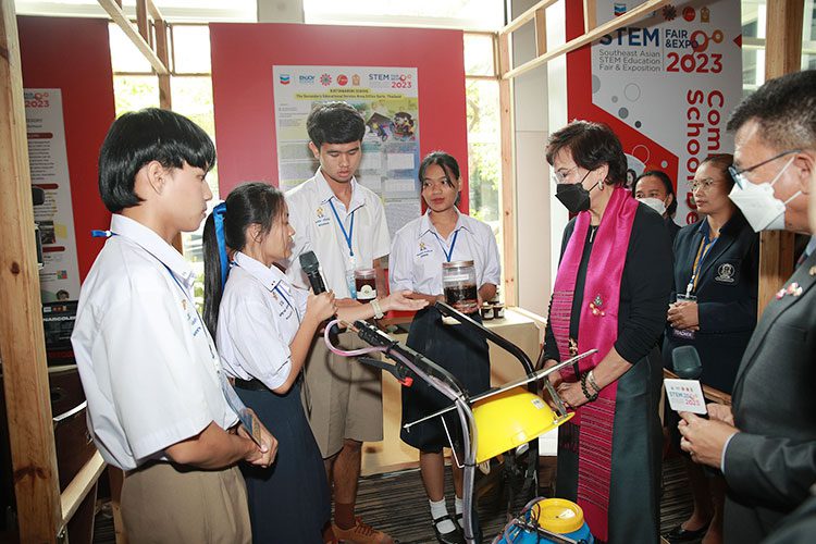 Chevron Enjoy Science