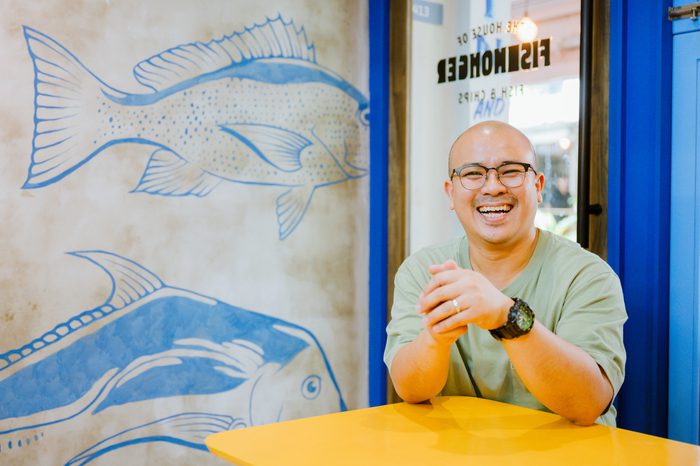 กศม ชูดอกไม้ เจ้าของร้าน Fishmonger กล่าวว่า ร้าน Fishmonger