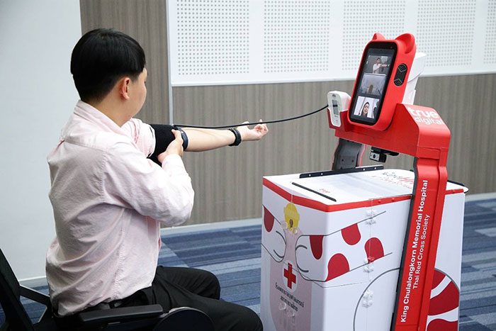 หุ่นยนต์สนับสนุนการบริการเวชศาสตร์นิวเคลียร์