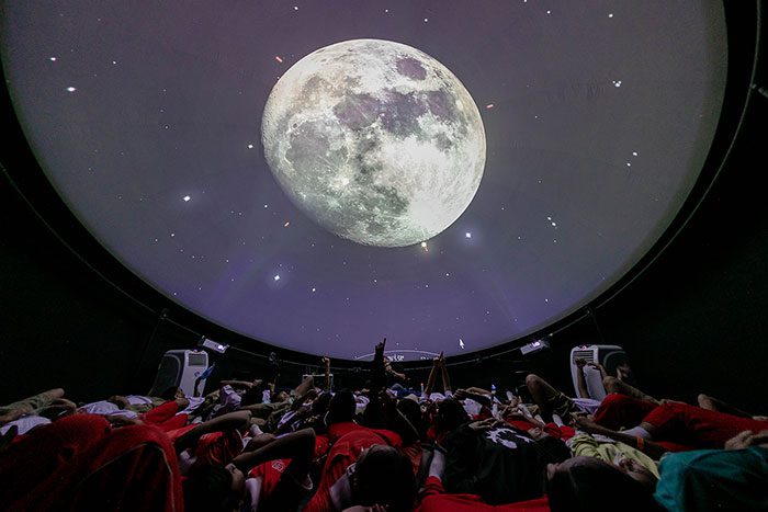 เชฟรอน จัดกิจกรรม หอบท้องฟ้า “พาดาวมาหาน้อง” ให้ท้องฟ้าจำลองโคจรสู่เยาวชน