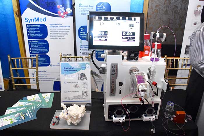 เทคโนโลยีฐานในการสังเคราะห์ยา