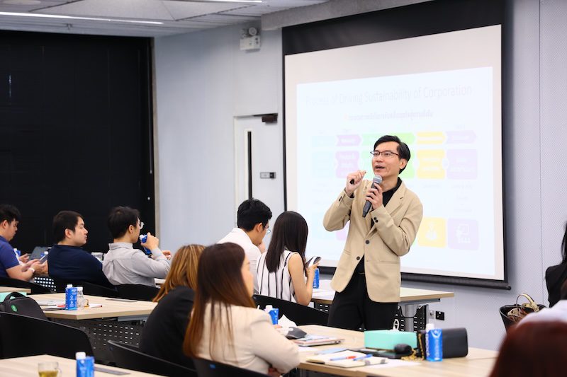 ดร.เอกภัทร มานิตขจรกิจ