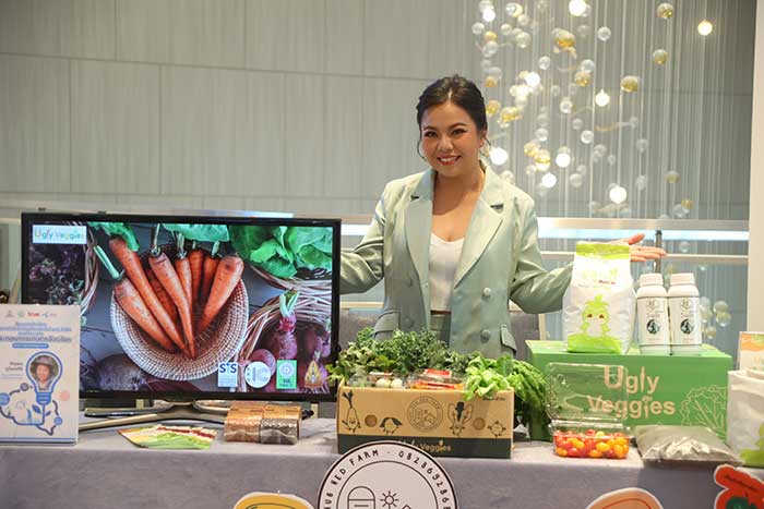 ปิตุพร-ภูโชคศิริ-Hug-Hed-Farm-ฮักเห็ด-ฟาร์ม-จัง