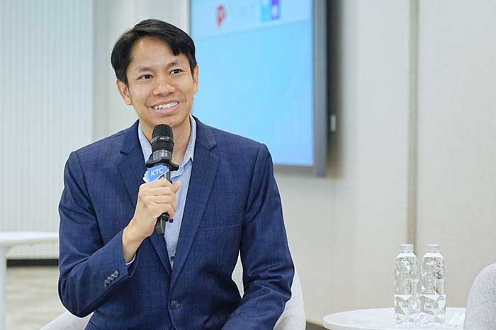 คุณหมอแอร์ นพ.อกนิษฐ์ ศรีสุขวัฒนา