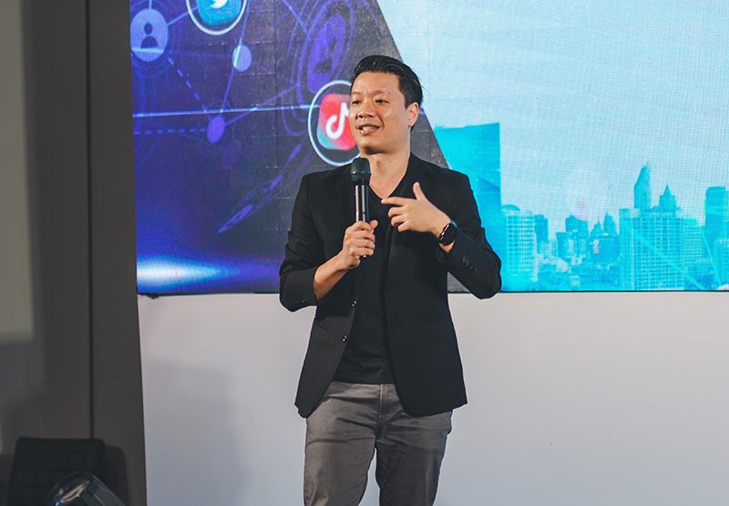 “ทำอย่างไร? ให้การสื่อสารออนไลน์มีบทบาทในการขับเคลื่อนทางสังคม”