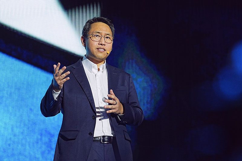 สิทธิโชค นพชินบุตร