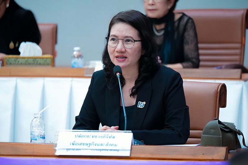 ศ.ดร.ธีรณี อจลากุล ผู้อำนวยการ สถาบันข้อมูลขนาดใหญ่ (องค์การมหาชน) 