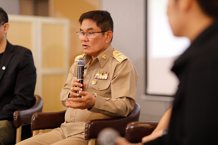 ว่าที่ร้อยตรีรวยรุ่ง ใครบุตร รองผู้ว่าราชการจังหวัดนครพนม