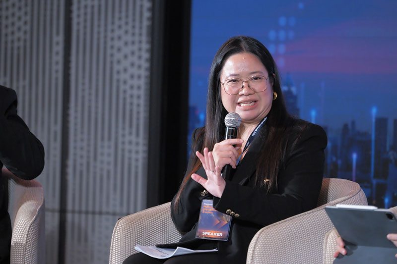 ดร.อานันท์ชนก สกนธวัฒน์ ผู้อำนวยการกองยุทธศาสตร์และการวางแผนเศรษฐกิจมหภาค สภาพัฒนาการเศรษฐกิจและสังคมแห่งชาติ (สศช.) 