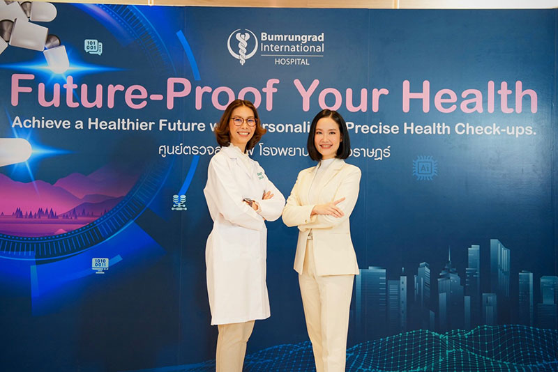 พญ.ปัญจพาณ์ เหลืองอร่าม แพทย์เฉพาะทางด้านเวชศาสตร์ป้องกัน (ตรวจสุขภาพ) และ พญ.สุวรรณา สุวรรณพงษ์ แพทย์อายุรศาสตร์โรคหัวใจ โรงพยาบาลบำรุงราษฎร์